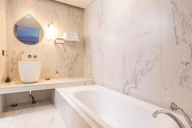 Two-Beds Suite