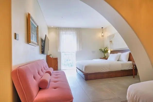 Two-Beds Suite