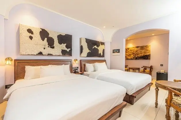 Two-Beds Suite