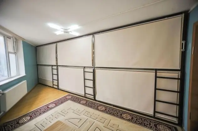 Ortak Ranzalı Oda, Karma Ranzalı Oda