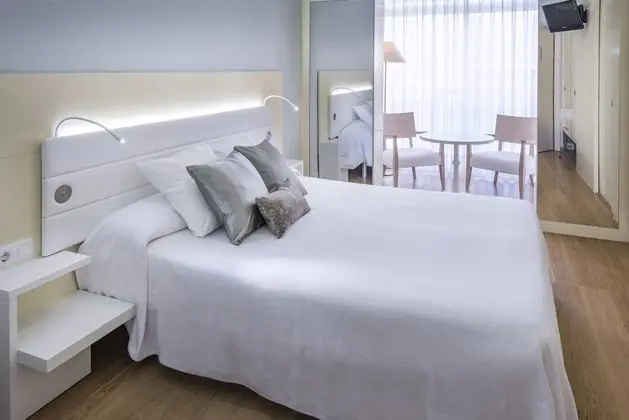 1 Çift Kişilik Veya 2 Tek Kişilik Yatak Standard