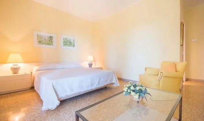 Apart Daire, 5 Yatak Odası