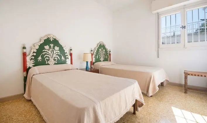 Apart Daire, 5 Yatak Odası