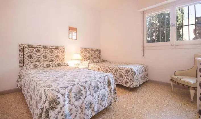 Apart Daire, 5 Yatak Odası