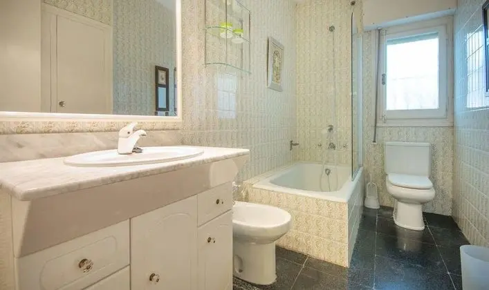 Apart Daire, 5 Yatak Odası