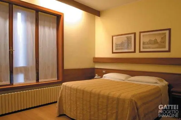 1 Çift ​​kişilik Yatak Standard