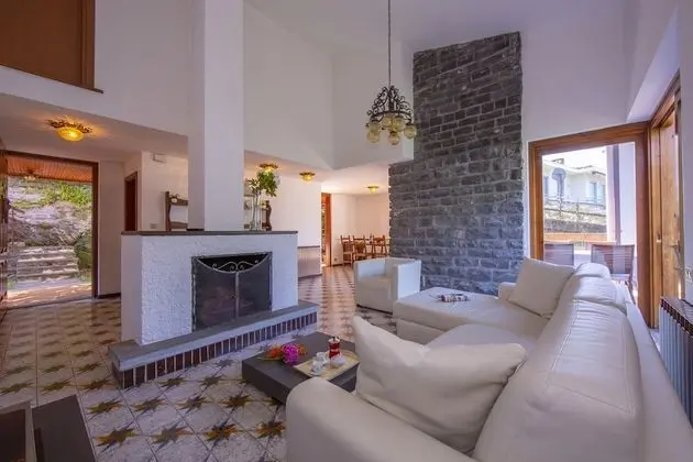 Family Villa, Birden Çok Yatak, 2 Banyolu, Bahçeli (Villa Monica)