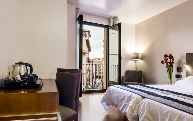 İki Ayrı Yataklı Oda, Balkon