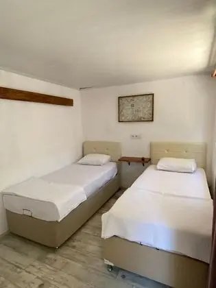 Grand Dört Kişilik Oda