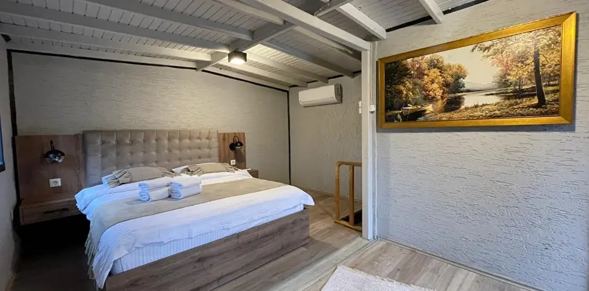 Jakuzili Bungalow Oda