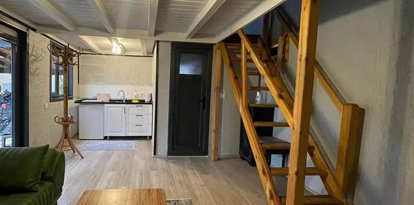 Jakuzili Bungalow Oda
