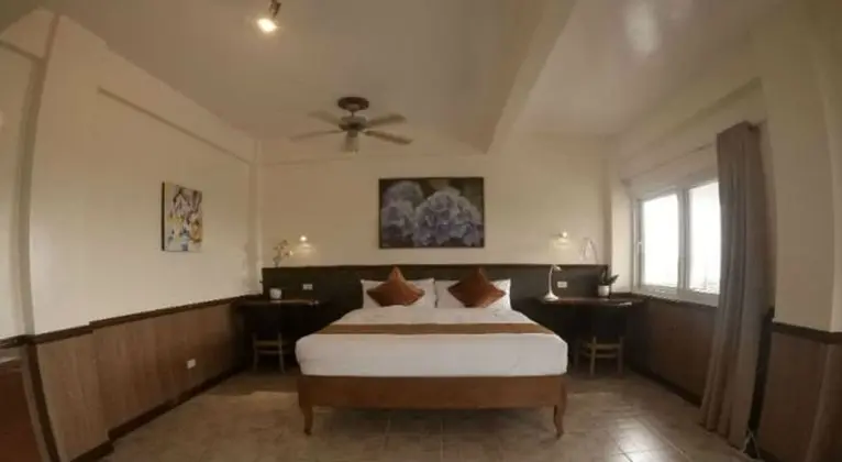 Villa (  5  )