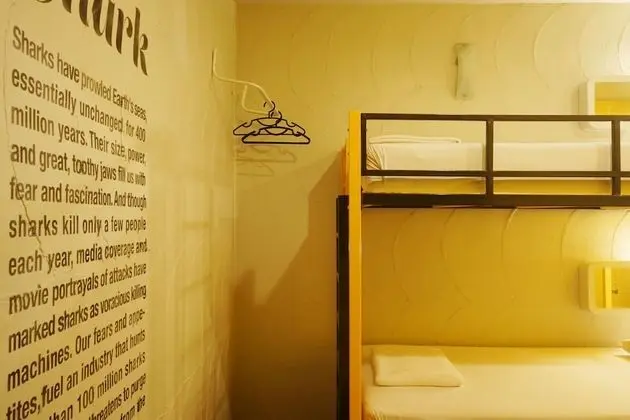 1 Bed in Mixed 4 Beds Dormitory Room - Air Con