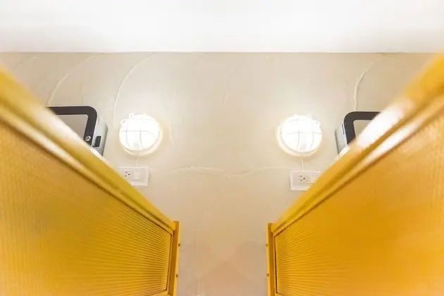 1 Bed in Mixed 4 Beds Dormitory Room - Air Con