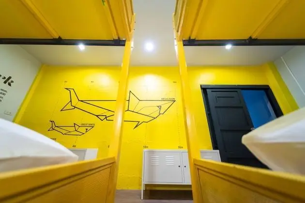 1 Bed in Mixed 4 Beds Dormitory Room - Air Con