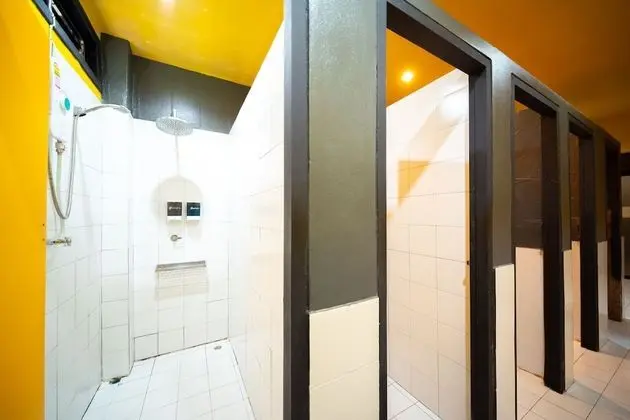 Standard Fan Room - Shared Bathroom