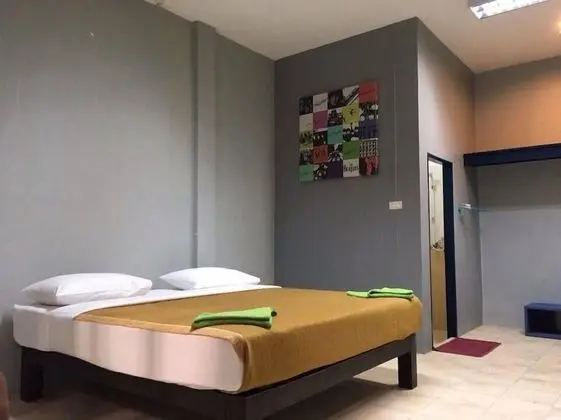 Standard Fan Room