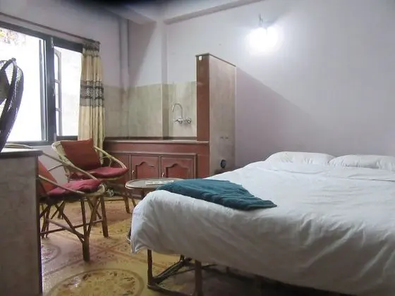 Basic Tek Büyük Yataklı Oda, Ortak Banyo