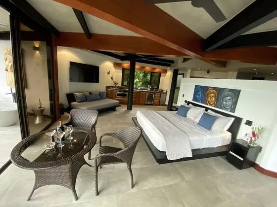 Romantic Villa