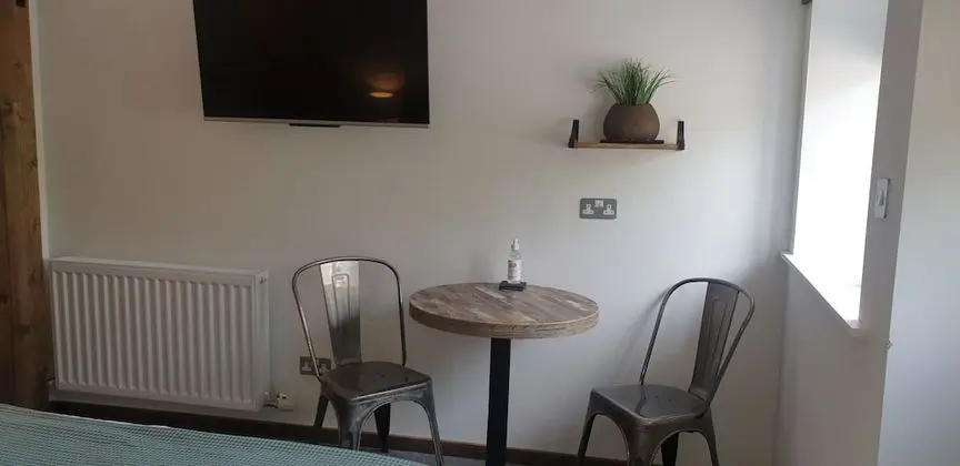 Comfort Tek Büyük Yataklı Oda, Banyolu/Duşlu (Willow room)