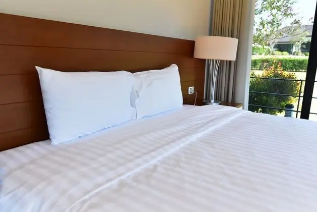4 Bedrooms Pool Villa
