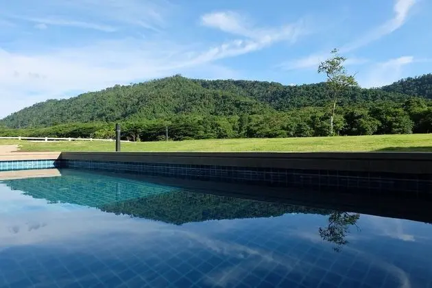 4 Bedrooms Pool Villa
