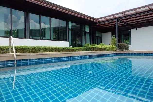 4 Bedrooms Pool Villa