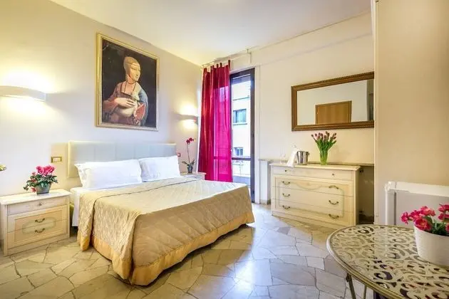 Tek Büyük veya İki Ayrı Yataklı Oda, Sigara İçilmez