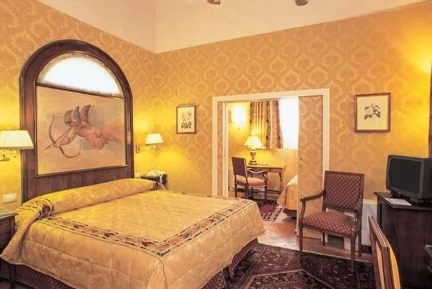 Classic Tek Büyük veya İki Ayrı Yataklı Oda