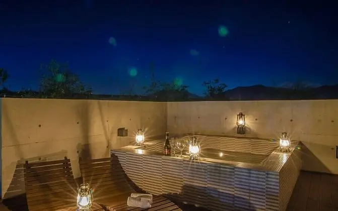 Standard Oda, Sıcak Su Havuzu (Tub only available May-Nov)