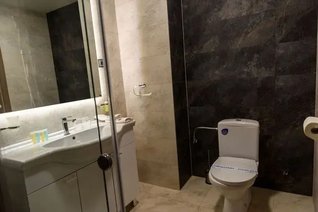 Luxury Tek Büyük Yataklı Oda