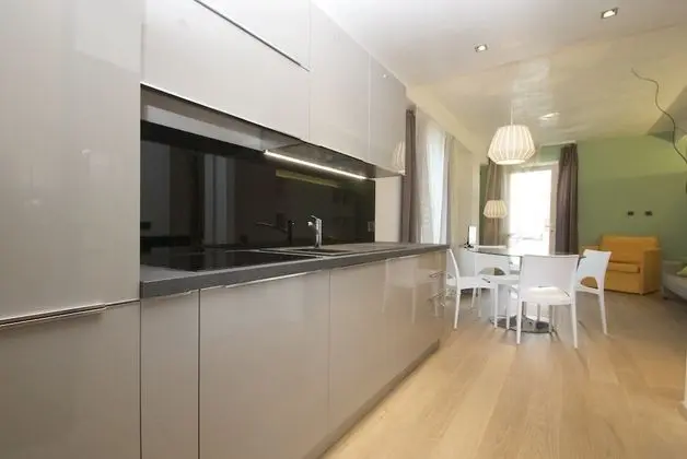 Stüdyo, Şehir Manzaralı