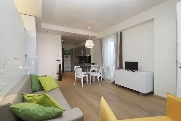 Stüdyo, Şehir Manzaralı