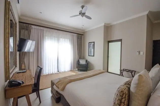 Four Bedroom Chalet with Private Pool