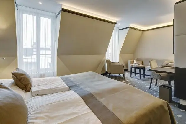 Deluxe Tek Büyük Yataklı Oda