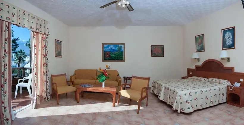 Üç Kişilik Oda