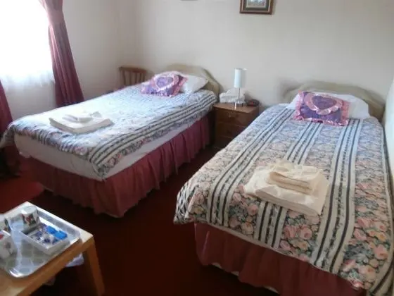 İki Ayrı Yataklı Oda, Banyolu/Duşlu