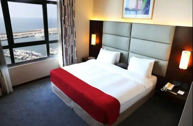 Deluxe King Partial Sea View