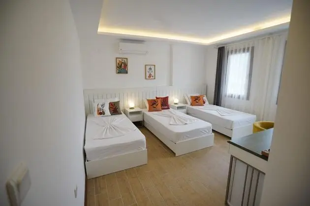 Triple, Dağ Manzaralı, Balkonlu