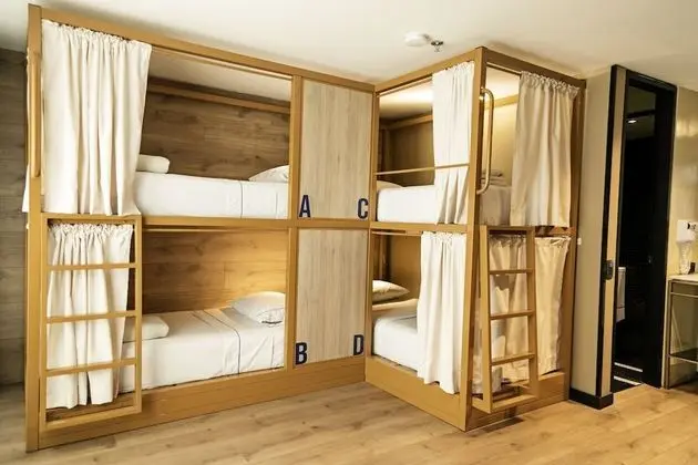 Bed in a 6-bed mixed dormitory