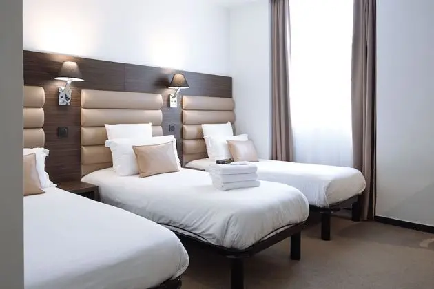 Classic Üç Kişilik Oda