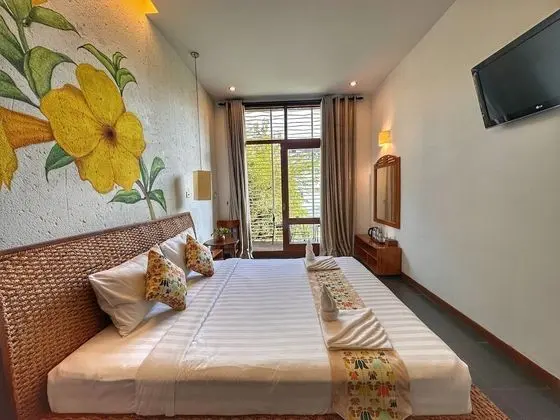 Deluxe Tek Büyük Yataklı Oda, Balkon