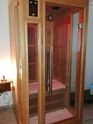 Romantic Stüdyo, Sıcak Su Küveti (Un moment à deux)