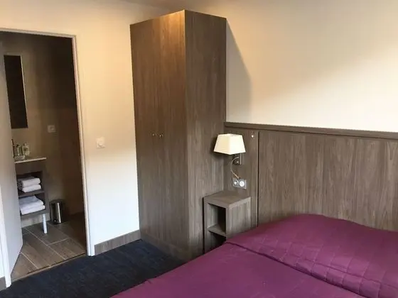 Dört Kişilik Oda, Dağ Manzaralı
