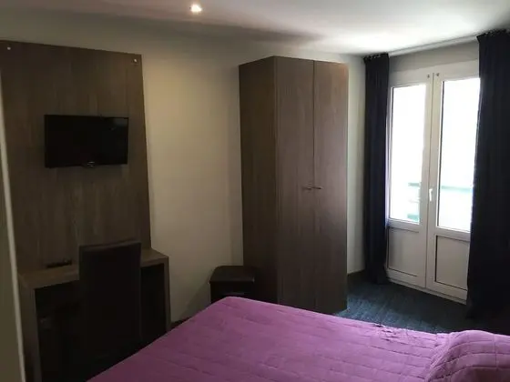 Tek Büyük Yataklı Oda, 1 Çift Kişilik Yatak, Dağ Manzaralı