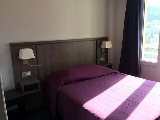 Tek Büyük Yataklı Oda, 1 Çift Kişilik Yatak, Dağ Manzaralı