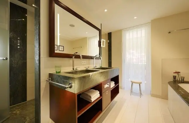 Alpine Classic Suite, Mountain view