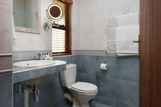 Luxury Tek Büyük Yataklı Oda