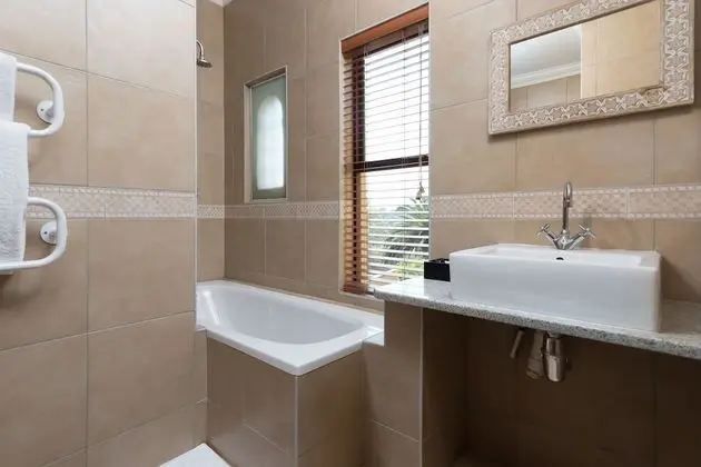 Luxury Tek Büyük Yataklı Oda