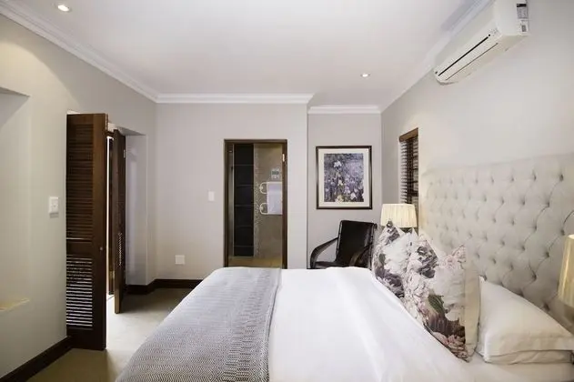 Luxury Tek Büyük Yataklı Oda, Bahçeli